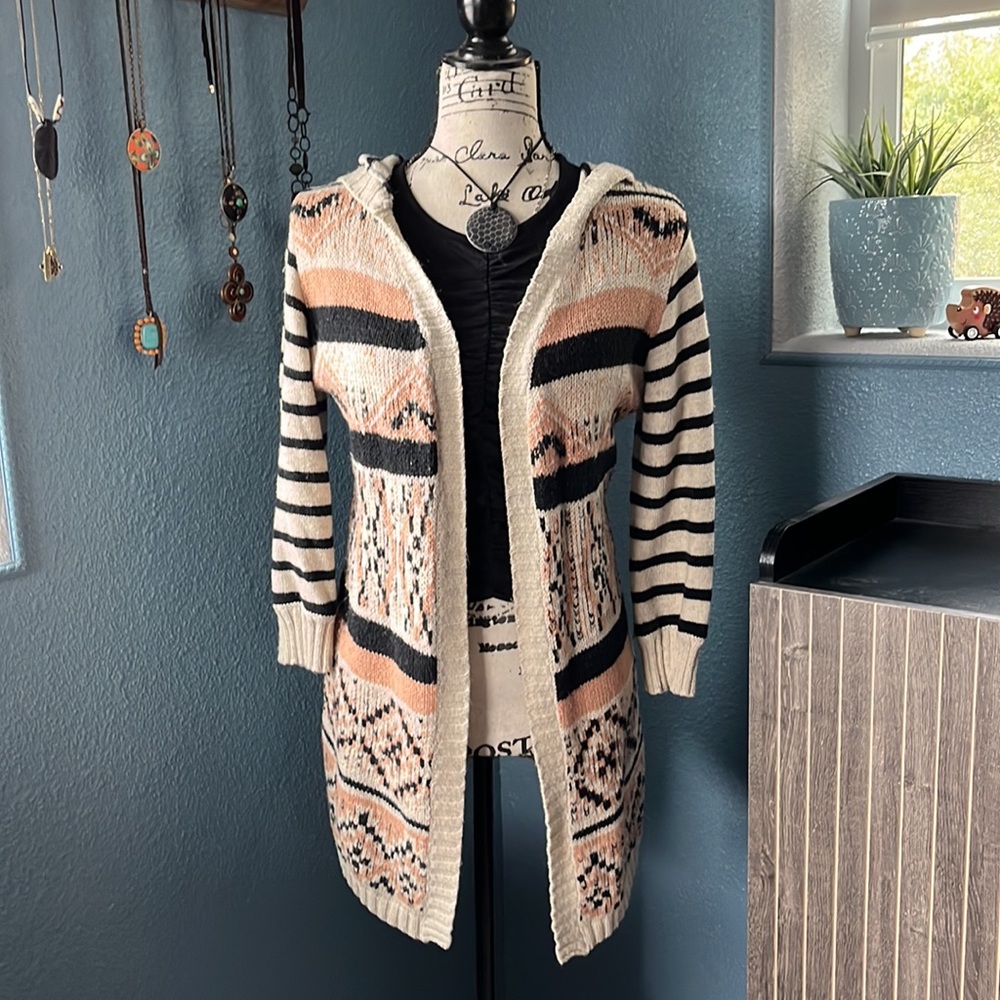 American Rag cardigan - Picture 3 of 6